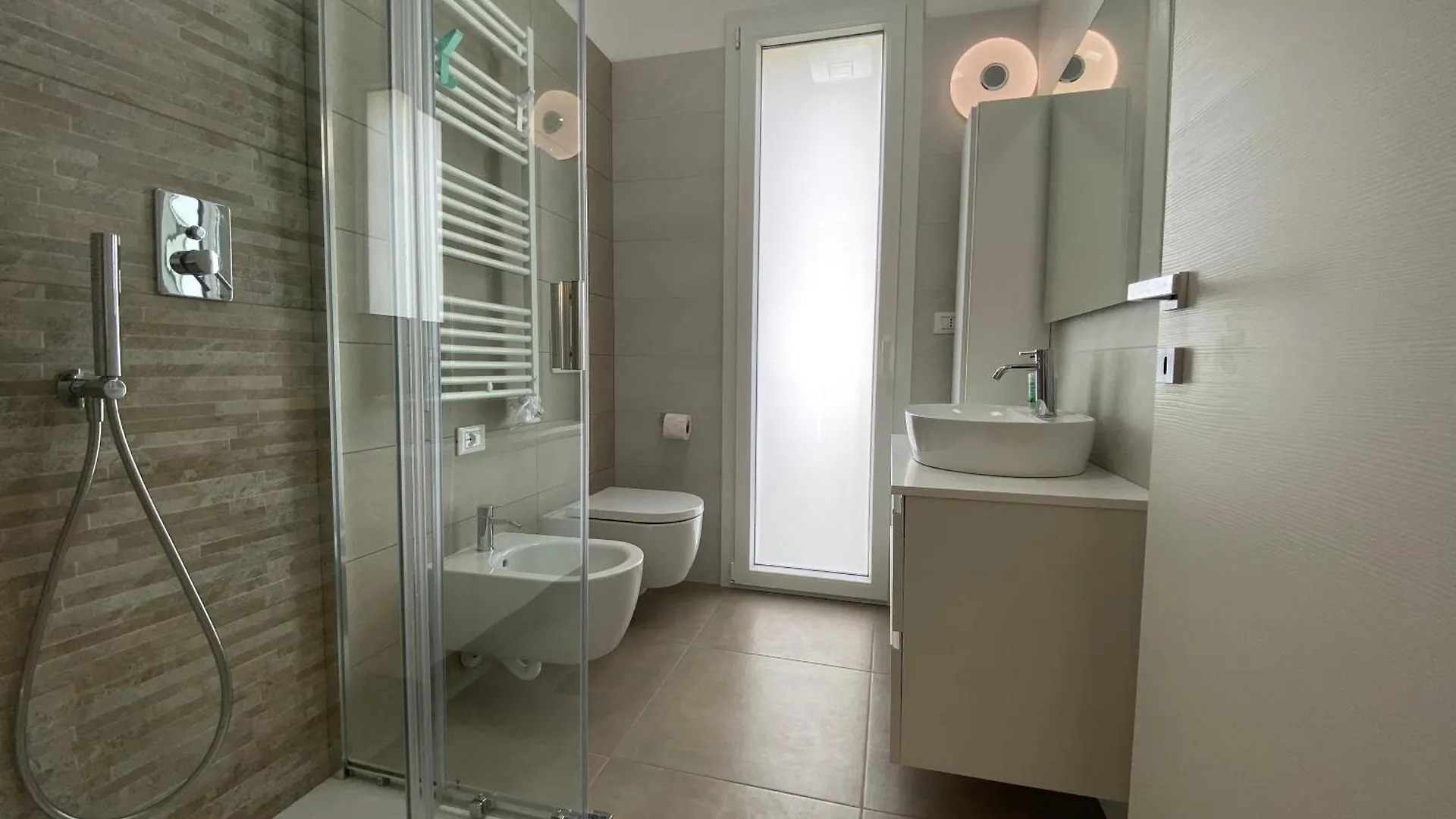 New Luxury Apartment With Pool In Borghetto Borghetto Santo Spirito