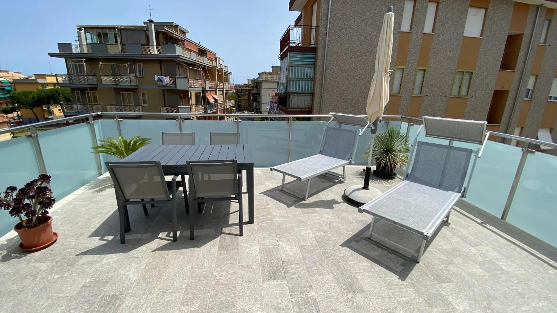 New Luxury Apartment With Pool In Borghetto Borghetto Santo Spirito