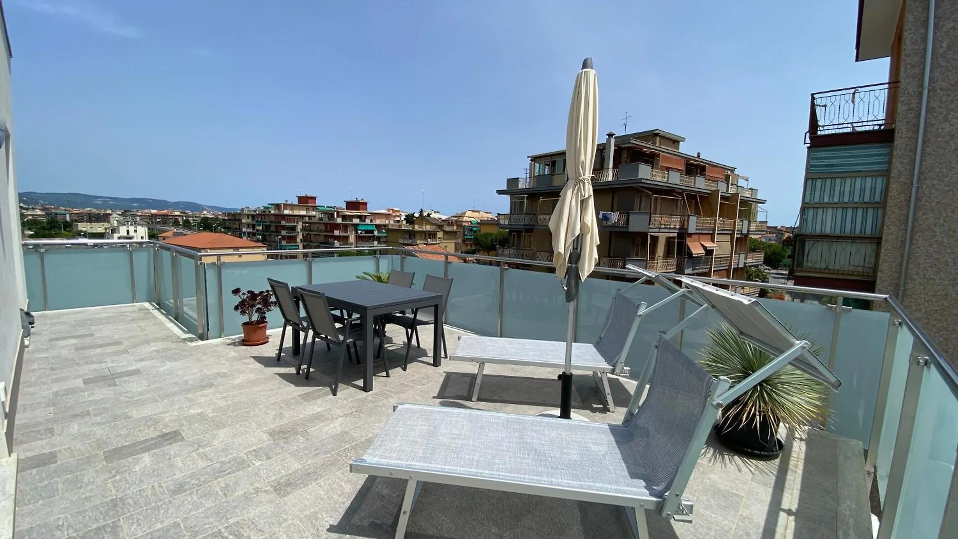 New Luxury Apartment With Pool In Borghetto Borghetto Santo Spirito İtalya